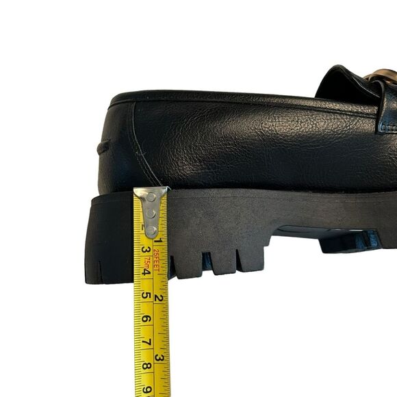 CCOCCI Women’s 9 Sutton Loafers Black Chunky Gold Chain‎ Accent Lug Academia - Picture 11 of 11